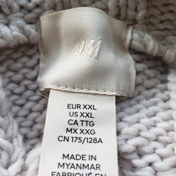 Beige Fringe Sweater Size XXL H & M Brand - Picture 6 of 6